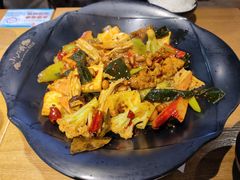 -小山城麻辣香锅(新邻生活广场店)