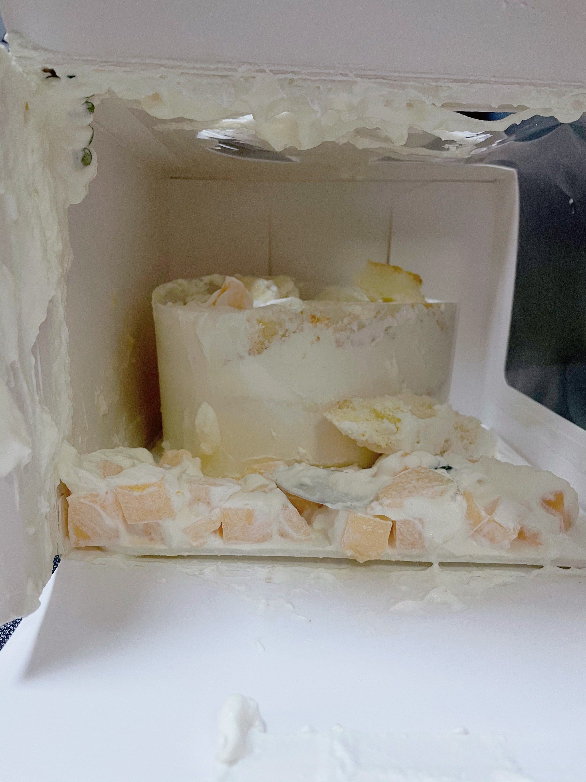 当你打烂了一个蛋糕