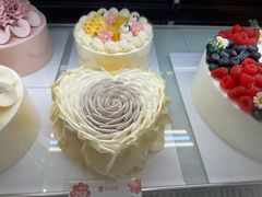 -花花卷卷·鲜食蛋糕(泉屋店)