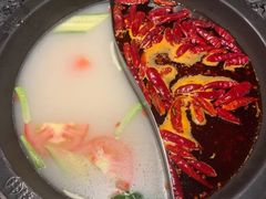 鸳鸯锅-井格重庆火锅(临平银泰城店)
