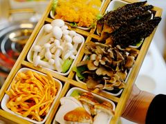 -煲王粤菜餐厅(中侨中心店)