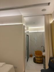 -苑苑vbeauty科技美容SPA