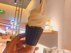 芝芝脆筒-喜茶(上海兴业太古汇店)
