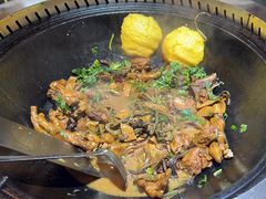 -锅老头海鲜铁锅炖