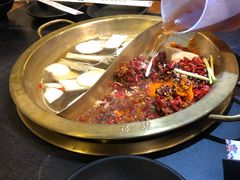 -沸炉重庆老火锅(军事博物馆店)