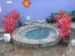 -兴芮温泉度假区