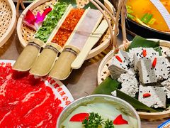 -朱光玉火锅馆(青岛凯德店)