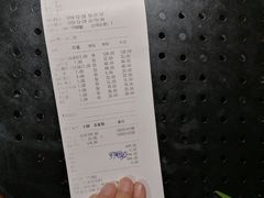 -洪氏嗨捞·广东猪肚鸡·椰子鸡火锅(西咸万象城店)