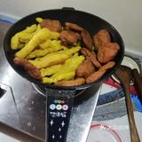油香，自制小面食，可能油温不热，倾入的油太多！