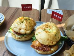 -必胜客(周浦万达店)