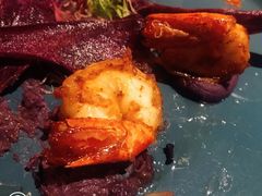 煎虾配紫薯泥薯片及姜味柠檬汁-AZUL by FUEL蓝色·法式酒馆(琶醍店)