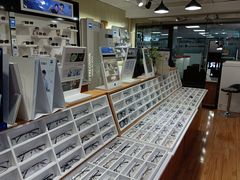 -MiRi眼镜·蔡司·星趣控·尼康控优点视觉合作店(南京东路店)