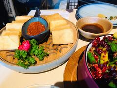 毕节爆浆小豆腐-山石榴·贵州菜(丰盛里店)