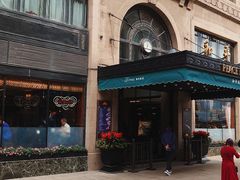 -上海和平饭店维克多咖啡厅 Victor's