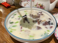 -清真·玛丽亚新疆菜主题餐厅(浙江中路店)