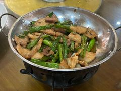 农家小炒肉-芦茨金富饭庄·25年老字号·专做稻草鸡