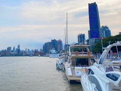 -北外滩百艇汇游艇俱乐部