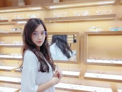 -罗伯特眼镜·蔡司官方授权(罗湖国贸店)