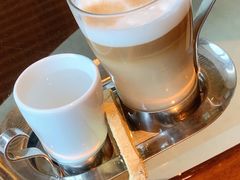 拿铁-The Lounge大堂酒廊·咖啡·沙拉·下午茶(金茂深圳JW万豪酒店)