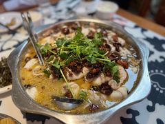 -何哥鲜鱼餐厅(龙湖花园店)