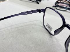 -罗伯特眼镜·蔡司官方授权(罗湖国贸店)