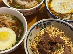 -矮子粉店1985·长沙米粉(湘春路店)