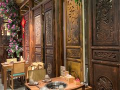 -野山舂·贵州现舂酸汤火锅(鸿通城店)