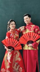 -现代经典婚纱摄影