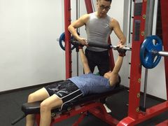 -越·健身工作室(华尔兹广场写字楼B栋店)