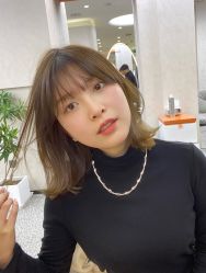 -东秀护肤造型