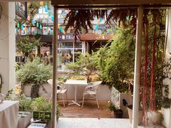 -春树下·树屋花房西餐厅(罍街AS1980店)