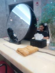 -TONI&GUY