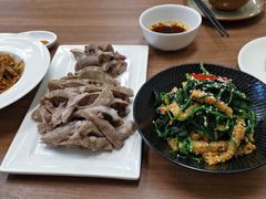 菠菜拌面筋-贯贯吉·清真餐厅(浙江中路店)