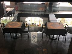 -穹六人间 people 6(岳阳路店)