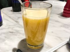 鲜榨橙汁-玛尚诺Pizza&Bar(长泰广场店)