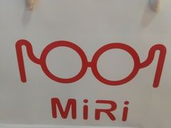 -MiRi眼镜连锁·蔡司·尼康控优点合作店(莘庄店)
