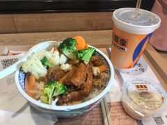 -吉野家(上地三街店)