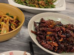 -蔼若春.传承三十年云南菜(金碧公园店)