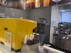 -麦当劳(乳山路店)