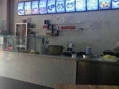 -马德元纯汤牛肉面(太奥广场店)