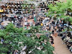 -瑞虹新天地月亮湾