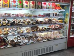面包甜点陈列柜-桂香村(护国寺店)