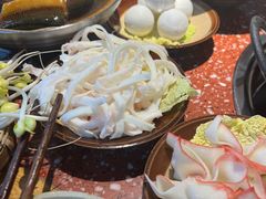 -赵美丽·重庆社区火锅·直营店(火车东站·中豪国际店)