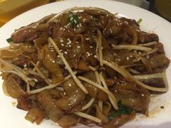 -新大咀港式茶餐厅(宝山万达店)