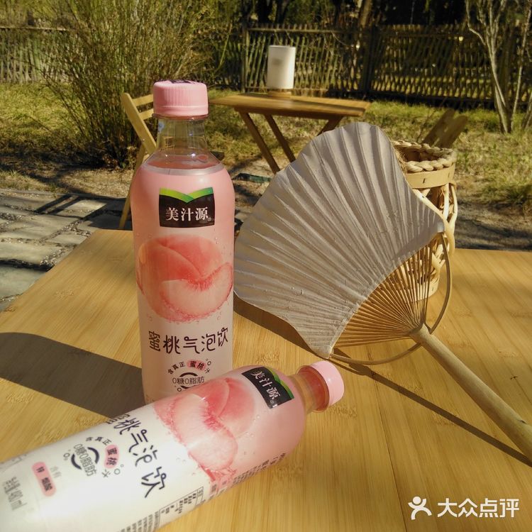 真离谱！好喝的蜜桃气泡饮，居然无人推荐