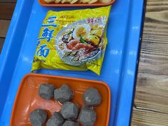 -广味炭炉鸡煲(宝业路分店)