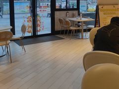 -必胜客(大坪英利店)