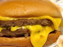 -麦当劳甜品站(高德置地广场春广场店)