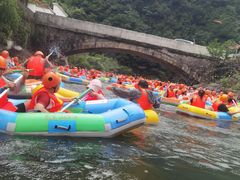 -安吉龙王山峡谷漂流