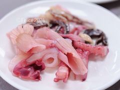 鱿鱼-张哞哞·鲜切牛肉自助火锅(高德置地店)